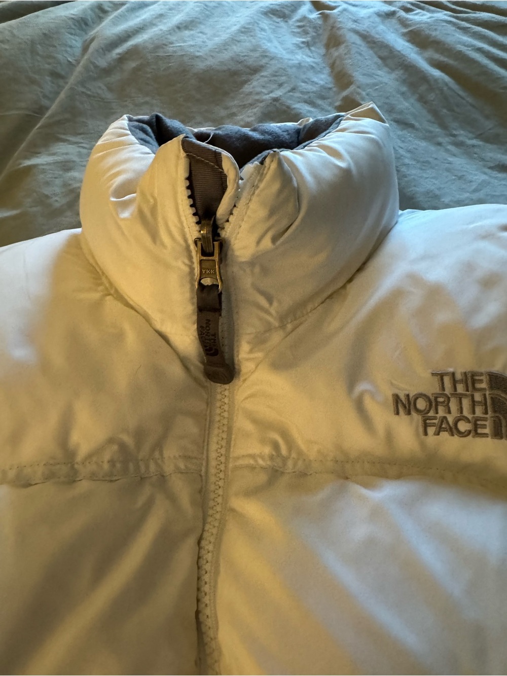The North Face White 700 Down Puffer Vest ladies M. - Picture 4 of 7
